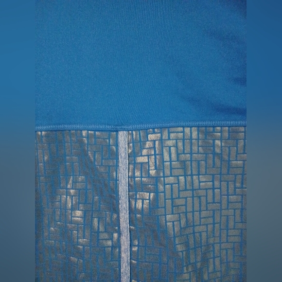 Women's Adidas sweater size XS - Picture 3 of 5